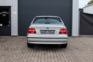 NF Automotive BMW-523i-Sedan-E39-10FBHS-021.JPG