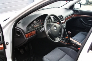 NF Automotive BMW-525i-Sedan-E39-2001-15GLHJ-034.JPG