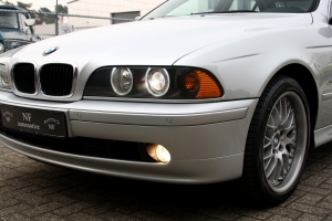 NF Automotive BMW-525i-Sedan-E39-2001-15GLHJ-131.JPG