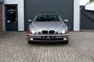 NF Automotive BMW-528i-Sedan-E39-1996-6KZL56-008.JPG