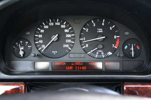 NF Automotive BMW-528i-Sedan-E39-1997-RBSSX54-025.JPG
