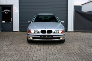 NF Automotive BMW-528i-Touring-E39-1998-002.JPG