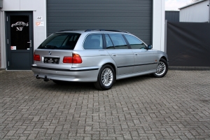 NF Automotive BMW-528i-Touring-E39-1998-005.JPG