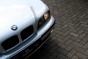 NF Automotive BMW-528i-Touring-E39-1998-024.JPG