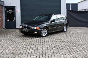 NF Automotive BMW-528i-Touring-E39-1999-008.JPG