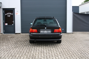 NF Automotive BMW-528i-Touring-E39-1999-020.JPG