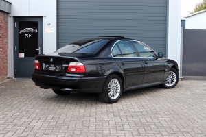 NF Automotive BMW-530i-Sedan-E39-2001-NJ640P-010.JPG