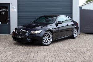 NF Automotive BMW-M3-Coupe-E92-2008-72ZGJX-024.JPG