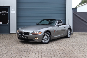 NF Automotive BMW-Z4-Roadster-22i-E85-2005-SV492J-001.JPG
