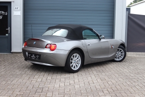 NF Automotive BMW-Z4-Roadster-22i-E85-2005-SV492J-019.JPG