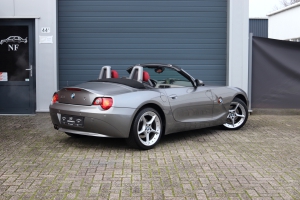 NF Automotive BMW-Z4-Roadster-30i-E85-2003-7046-005.JPG