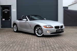 NF Automotive BMW-Z4-Roadster-E85-22i-2004-ZP191P-112.JPG