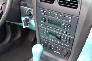 NF Automotive Ford-Thunderbird-2002-05NNH3-092.JPG