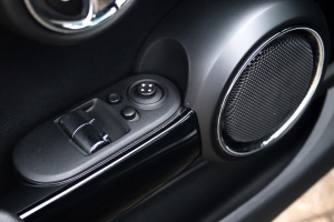 NF Automotive MINI-Cooper-S-F56-2014-0441-050.JPG