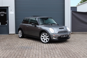 NF Automotive MINI-Cooper-S-R53-2004-57RHZ7-011.JPG