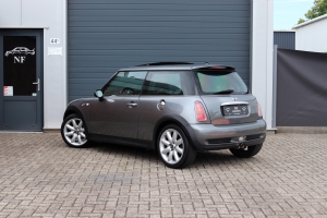 NF Automotive MINI-Cooper-S-R53-2004-57RHZ7-013.JPG