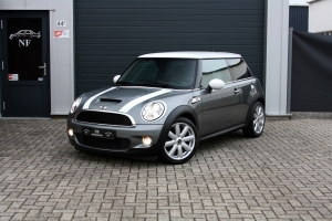 NF Automotive MINI-Cooper-S-R56-2008-051.JPG