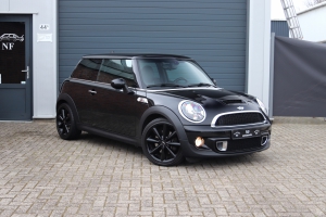 NF Automotive MINI-Cooper-S-R56-LCI-2014-PP215P-011.JPG