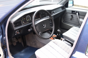 NF Automotive Mercedes-Benz-190E-2.0E-1989-06RZPH-028.JPG