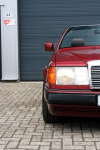 NF Automotive Mercedes-Benz-300CE-24v-Cabriolet-1992-037.JPG