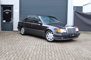 NF Automotive Mercedes-Benz-500E-W124-1991-52GSN5-017.JPG