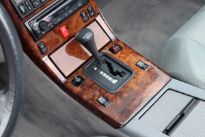 NF Automotive Mercedes-Benz-500SL-R129-1991-TF395D-047.JPG