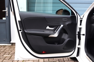 NF Automotive Mercedes-Benz-A180-W177-T615KJ-012.JPG