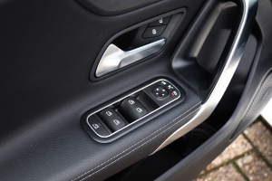 NF Automotive Mercedes-Benz-A180-W177-T615KJ-020.JPG