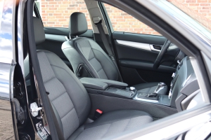 NF Automotive Mercedes-Benz-C180-W204-2012-77ZSF8-037.JPG