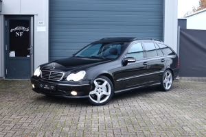 NF Automotive Mercedes-Benz-C32-Combi-S203-2003-79LVZH-001.JPG