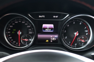 NF Automotive Mercedes-Benz-CLA180-SB-2017-6904-067.JPG