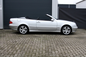 NF Automotive Mercedes-Benz-CLK200-Kompressor-Cabriolet-C208-2001-097.JPG