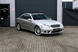 NF Automotive Mercedes-Benz-CLK500-C209-2002-012.JPG