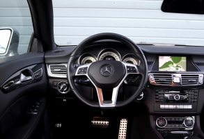 NF Automotive Mercedes-Benz-CLS350CDI-W218-2012-19XVF3-023.JPG