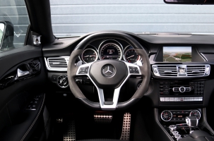NF Automotive Mercedes-Benz-CLS63-AMG-SB-W218-2013-HBR08V-008.JPG