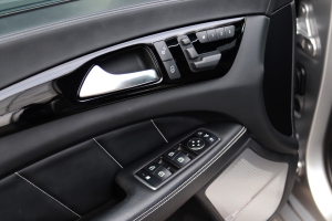 NF Automotive Mercedes-Benz-CLS63-AMG-SB-W218-2013-HBR08V-022.JPG