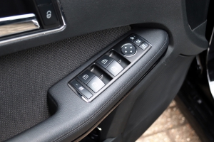 NF Automotive Mercedes-Benz-E350CGI-S212-2010-9SKS81-071.JPG