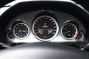 NF Automotive Mercedes-Benz-E350CGI-S212-2010-9SKS81-075.JPG