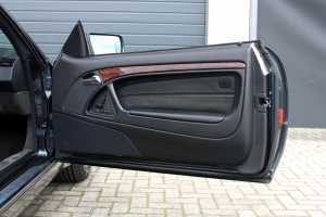 NF Automotive Mercedes-Benz-SL320-R129-1996-079.JPG