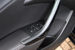 NF Automotive Opel-Astra-14T-2015-GS551F-051.JPG