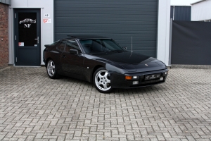 NF Automotive Porsche-944-1983-015.JPG