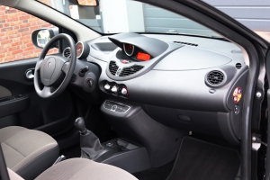 NF Automotive Renault-Twingo-00RBX7-009.JPG