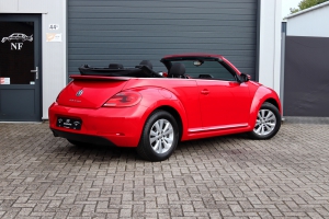 NF Automotive Volkswagen-Beetle-Cabriolet-1.2TSI-2016-HX582V-002.JPG