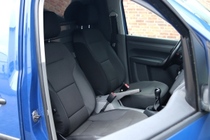 NF Automotive Volkswagen-Caddy-19TDI-2004-33BPRR-008.JPG
