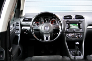 NF Automotive Volkswagen-Golf-VI-2.0TDI-2009-051.JPG