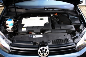 NF Automotive Volkswagen-Golf-VI-2.0TDI-2009-064.JPG