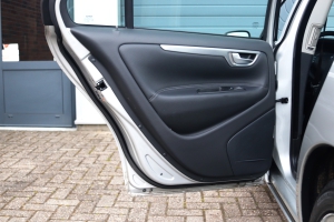 NF Automotive Volvo-S60-25T-2007-N346DB-046.JPG